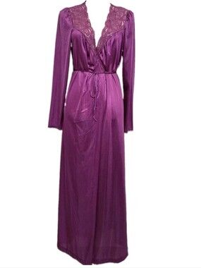 SENTIMENTS size Large Vintage Long Sleeve Lace Satin Robe Magenta Hollywood Glam